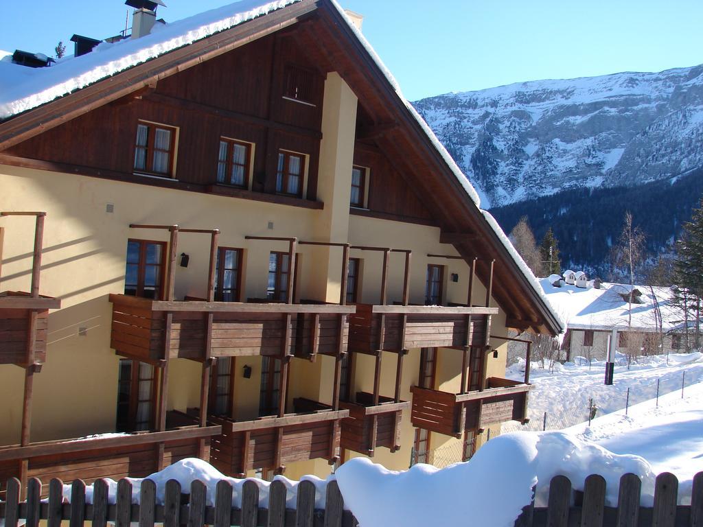 Nevesole Folgarida Resort Aparthotel Exterior foto